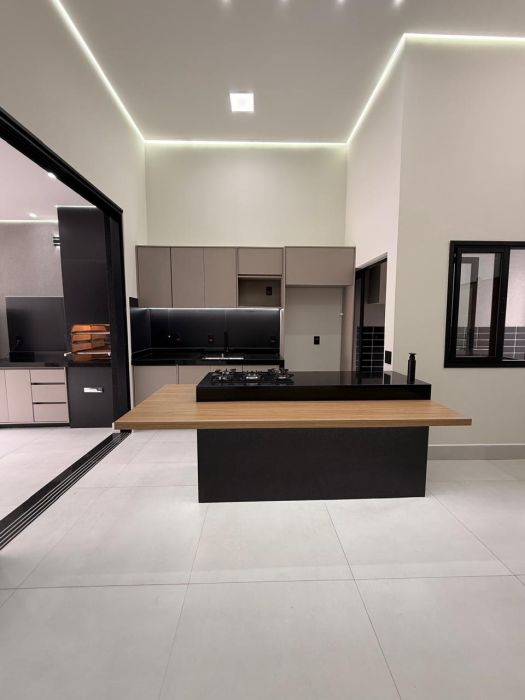 Casa - Venda - Residencial Irineu Zanetti - Franca - SP