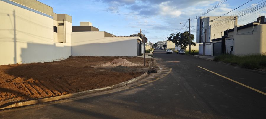 Terreno - Venda - Chácara Santo Antônio - Franca - SP
