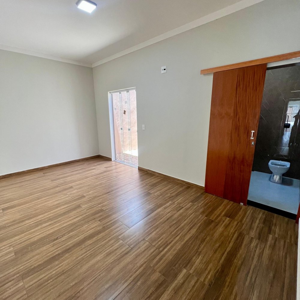 Casa - Venda - Residencial Zanetti - Franca - SP