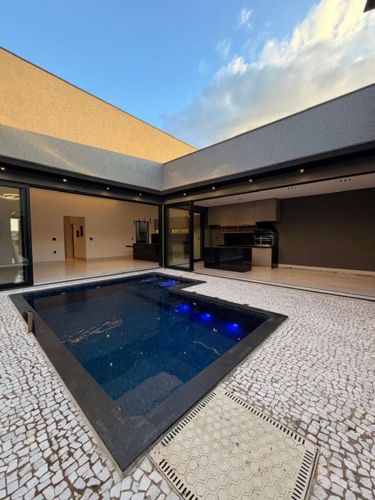 Casa Alto Padr�o - Venda - Jardim Piratininga II - Franca - SP