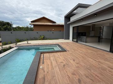 Casa Alto Padrão - Venda - Residencial Enseada - Rifaina - SP