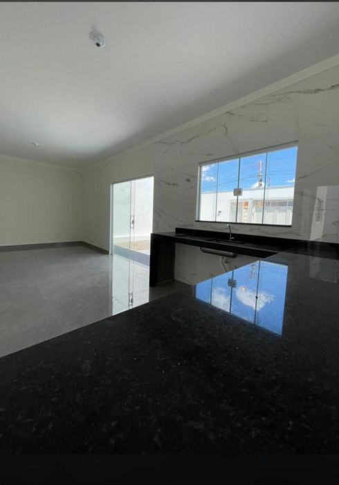 Casa - Venda - Parque das Esmeraldas - Franca - SP