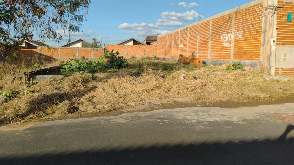 Terreno - Venda - Jardim Adelinha - Franca - SP