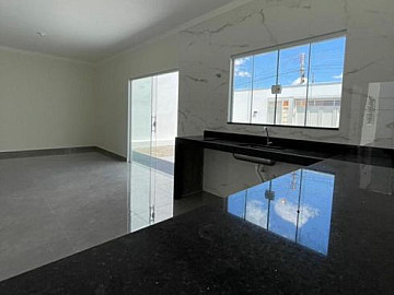 Casa � venda no Parque das Esmeraldas