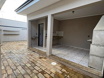 Casa � venda no S�o Jos� (Regi�o Central Franca/SP)