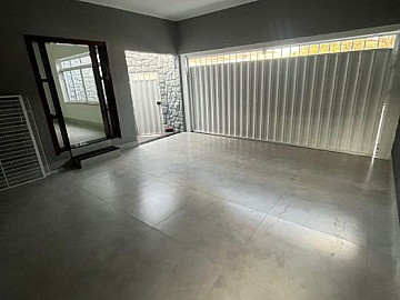 Casa � venda no JD. Bar�o